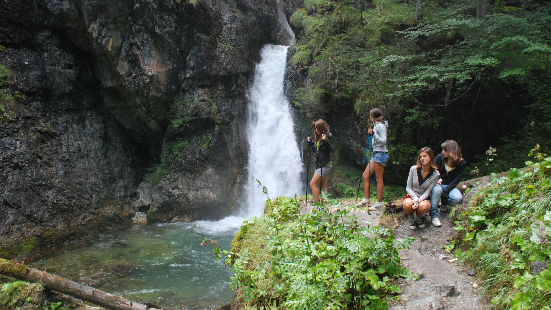 Cascate