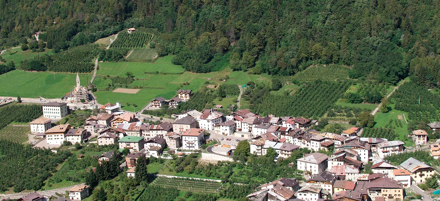 Vedute della Val di Sole e delle Dolomiti di Brenta